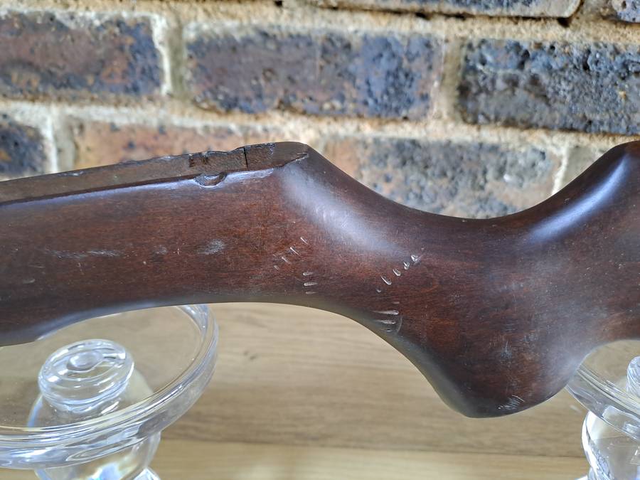 Air rifle butstock replacement dark hard wood with rubber but pad