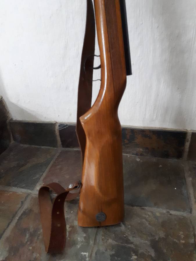 Air rifle vintage Relum supper .177 cal with sling