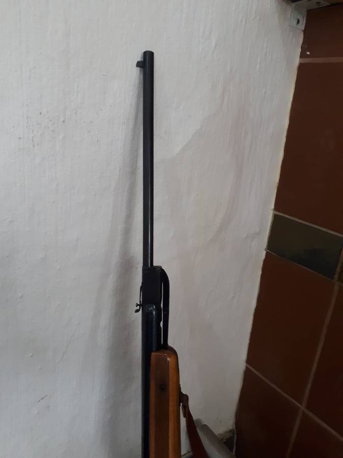 Air rifle vintage Relum supper .177 cal with sling