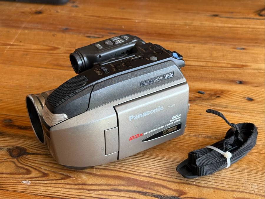 Vintage Panasonic PV-L678 Camcorder