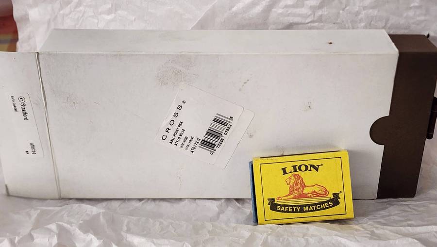 CROSS Pen - Superb condition, working, with box,