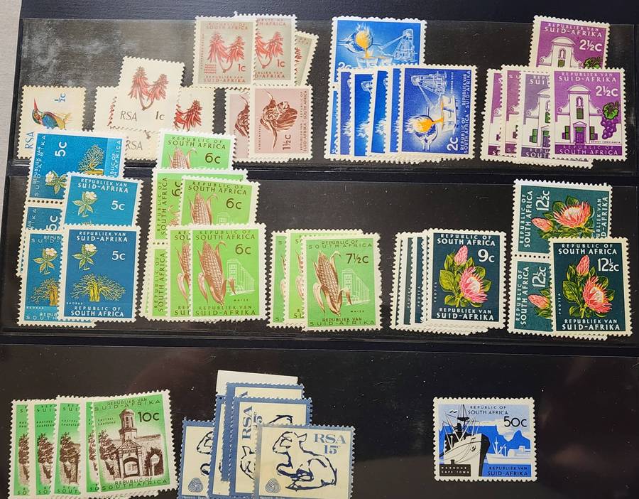 SOUTH AFRICA MNH lot (78) on Card, includes o/p, 50c hi val  GREAT BARGAIN! unchecked lot
