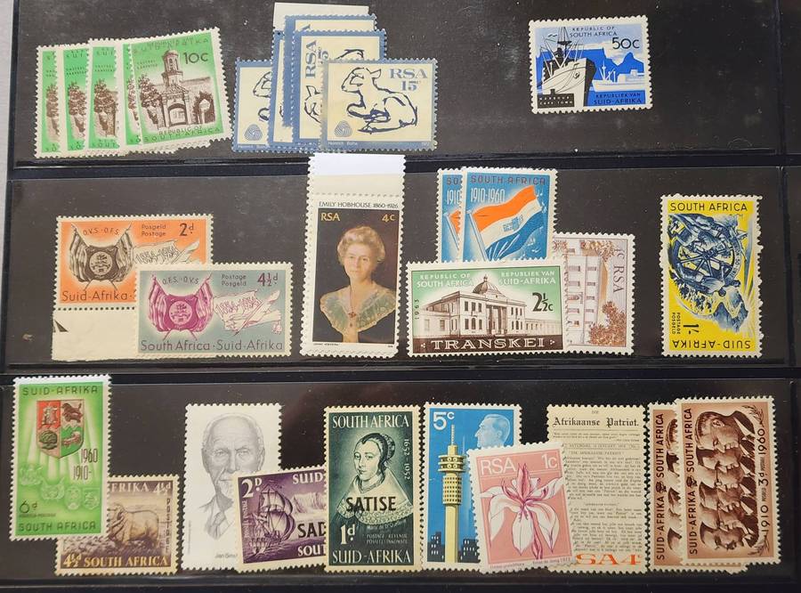 SOUTH AFRICA MNH lot (78) on Card, includes o/p, 50c hi val  GREAT BARGAIN! unchecked lot