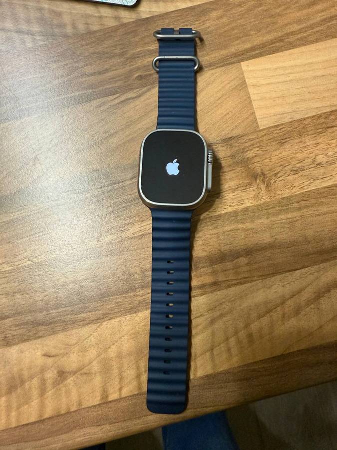 Apple Watch Ultra 2 with Navy Ocean Band  49mm  V