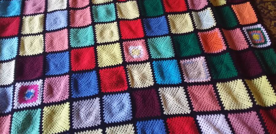 Traditional Crochet Blanket Approx 160cm x 200cm