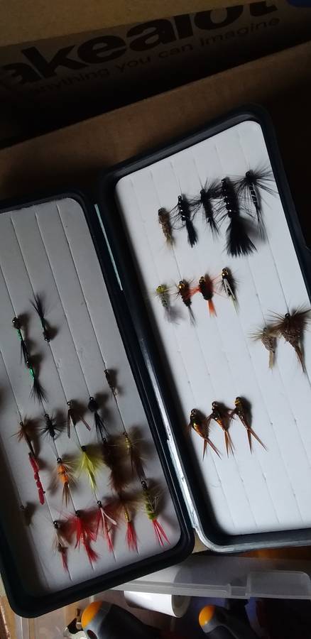 Snowbee Fly Box and Flies