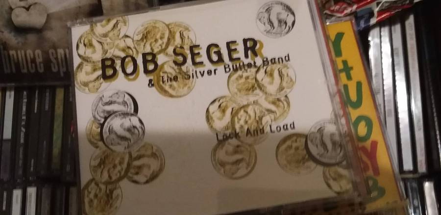 Box of CD Country/ Rock / Alternative / Oldies