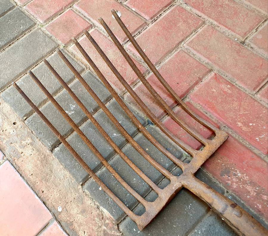 VINTAGE RUSTIC COAL FORK