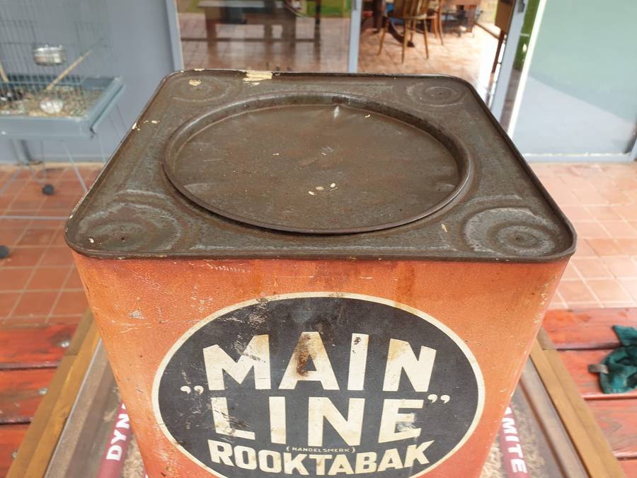 MAIN LINE 10 POUND TOBACCO TIN