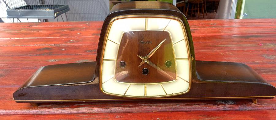 BEAUTIFUL 1965 MAXTER GERMANY MANTLE CLOCK.