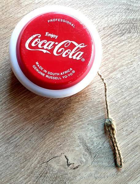 VINTAGE PRO RUSSELL COCA-COLA YOYO