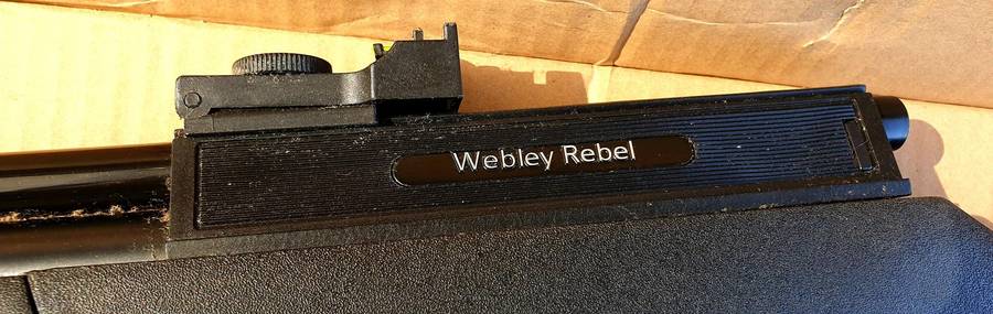 WEBLEY REBEL 4.5 MM PUMP UP AIR RIFLE