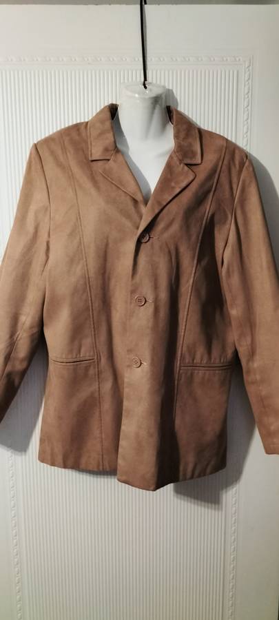 A Magnificent D66 Polyester Suede Ladies Jacket - Size M