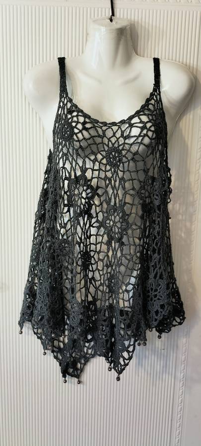 Beautiful Ladies Sleeveless Top - M - Bellezza Signora (Nr22)