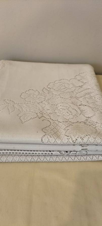 Beautiful Massive Table Cloth  (Nr8) Rectangular