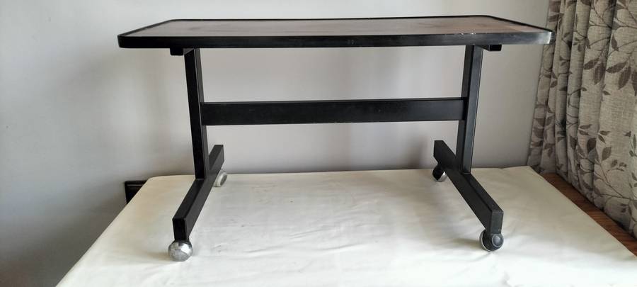 Vintage TV Stand on Wheels. COLLECTION ONLY