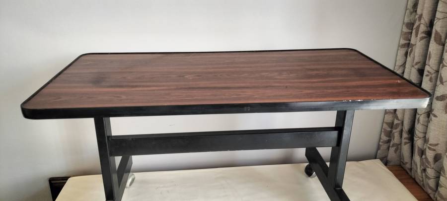Vintage TV Stand on Wheels. COLLECTION ONLY