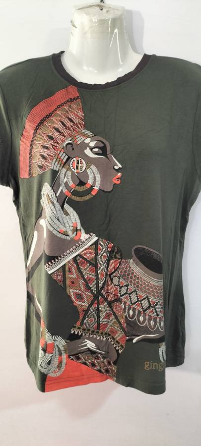 A Stunning Ginger Mary Ladies Short Sleeve Top (Nr17). 40