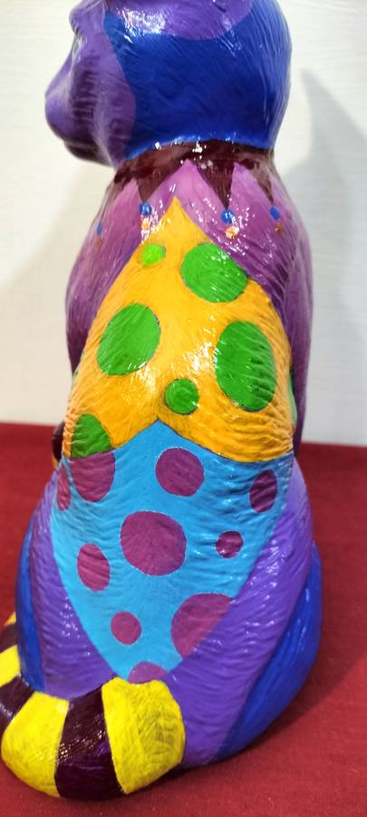 An Absolutely Magnificent Bohemian Hand Painted Cat (Nr4)