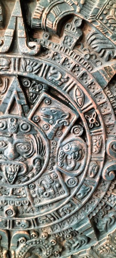 A Magnificent Aztec Theme Green and Gold Cement Aged Look Wall Hanging (nr4)