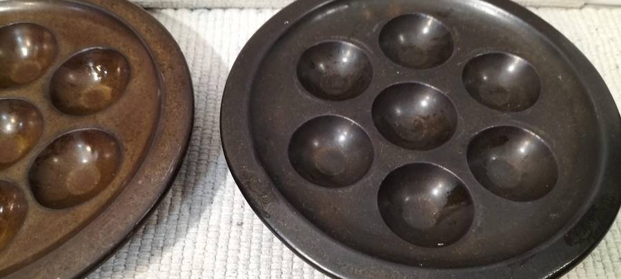 2 x Rare Superior Quality Heavy (1kg each) Stoneware Escargot (Snails) Servers