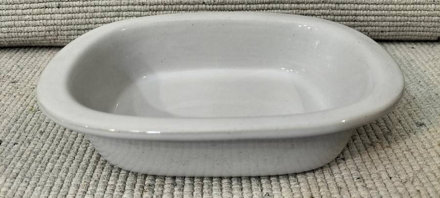 A Quality Single Serving Glazed Oven Dish