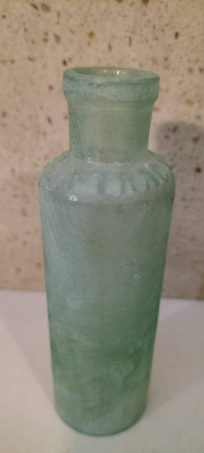 Rare Circa 1920 Antique Glass Mason's Extract Bottttle in Light Blue/Green