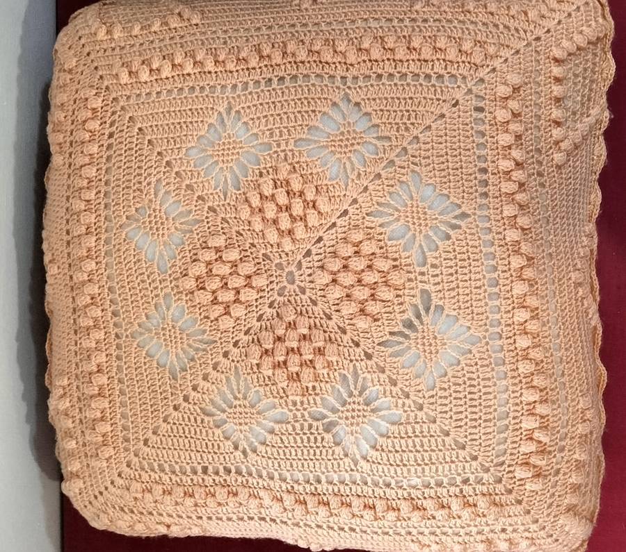 Set of 4 Absolutely Magnificent Vintage Crochet Cushion Covers with Inners