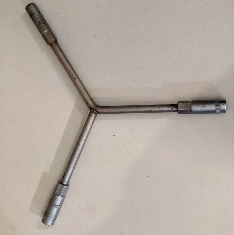 8, 9 and 10mm Triangle Hex Socket Wrench