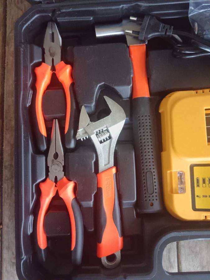 Cordless Electric Drill Set with 2 x 7500mAh Batteries