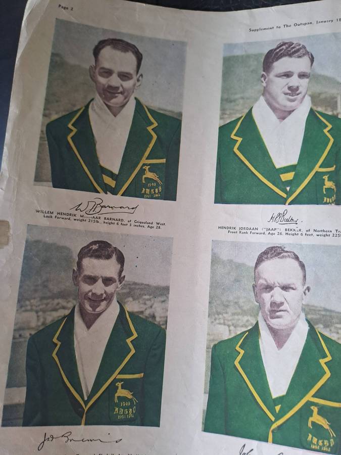 Rugby souvenir album to the Outspan 1951-52 Springboks to the UK and France 16 pp