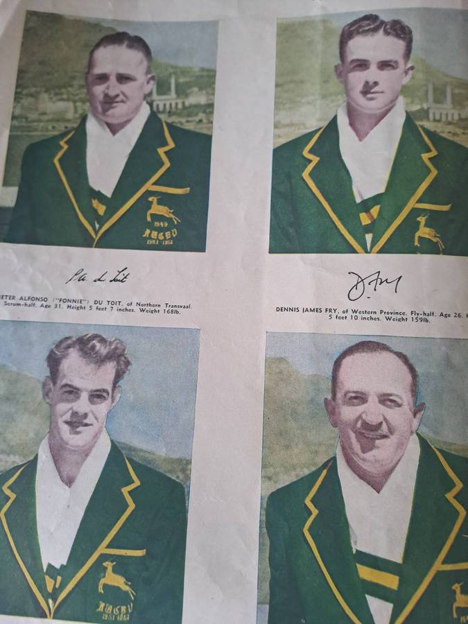 Rugby souvenir album to the Outspan 1951-52 Springboks to the UK and France 16 pp