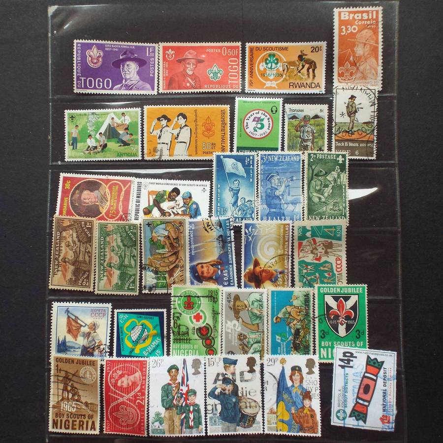 Thematics - Boy Scouts & Girl Guides - 75 stamps + Badge - Mixed World - no duplication
