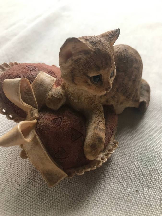 COUNTRY ARTISTS CAT FIGURINE - QUEEN OF HEARTS # 02824 * CRAZY R1 START *