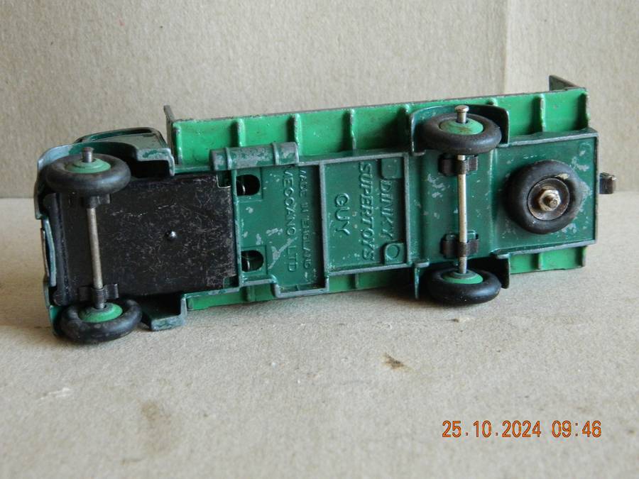 DINKY  SUPERTOYS   -  -   GUY VAN