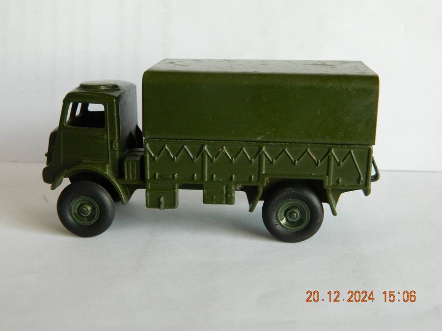DINKY TOYS  -  623  -  ARMY COVERED WAGON