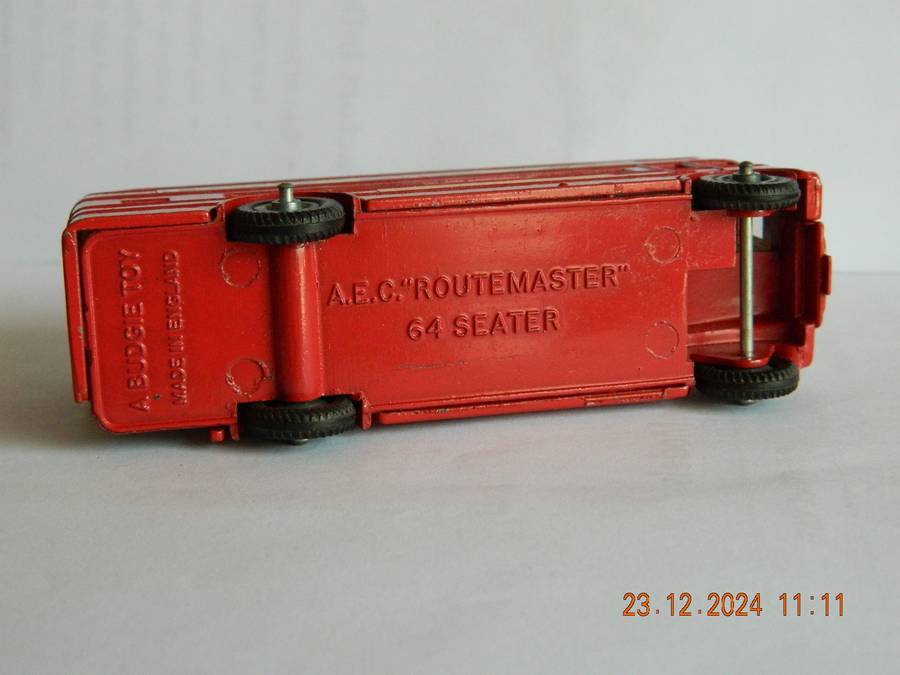 BUDGIE TOYS  -   -  A.E.C  - 'ROUTEMASTER'  -  64 SEATER BUS