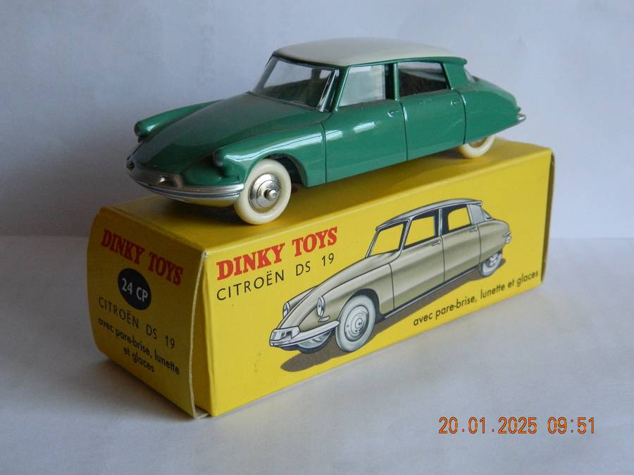 DEAGOSTINI - DINKY TOYS  -  24 CP  -  CITROEN DS 19