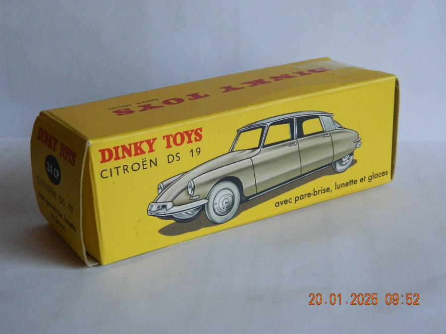 DEAGOSTINI - DINKY TOYS  -  24 CP  -  CITROEN DS 19
