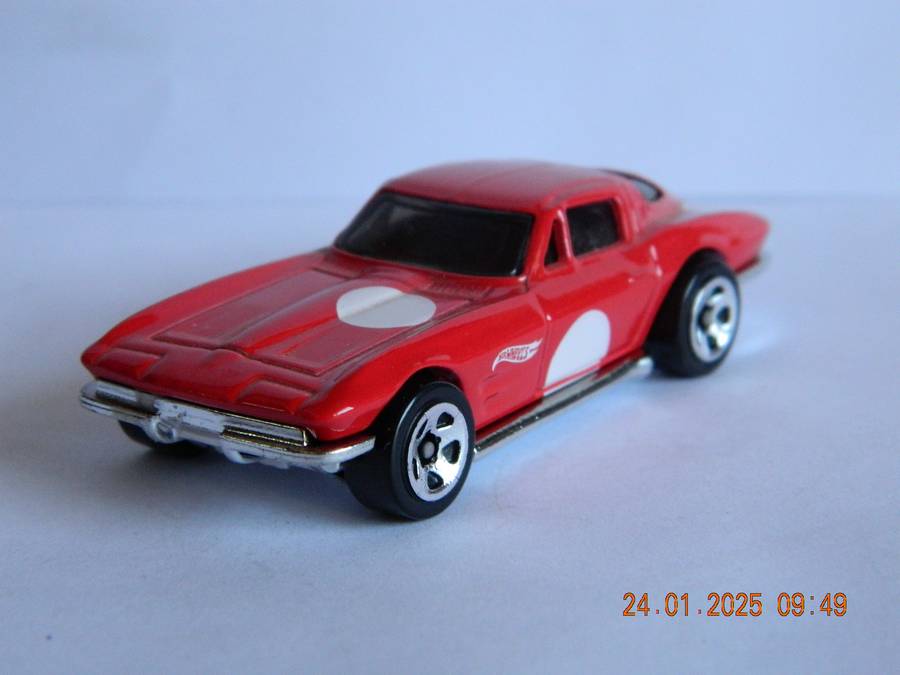 HOTWHEELS   -    -    1964  CORVETTE STING RAY