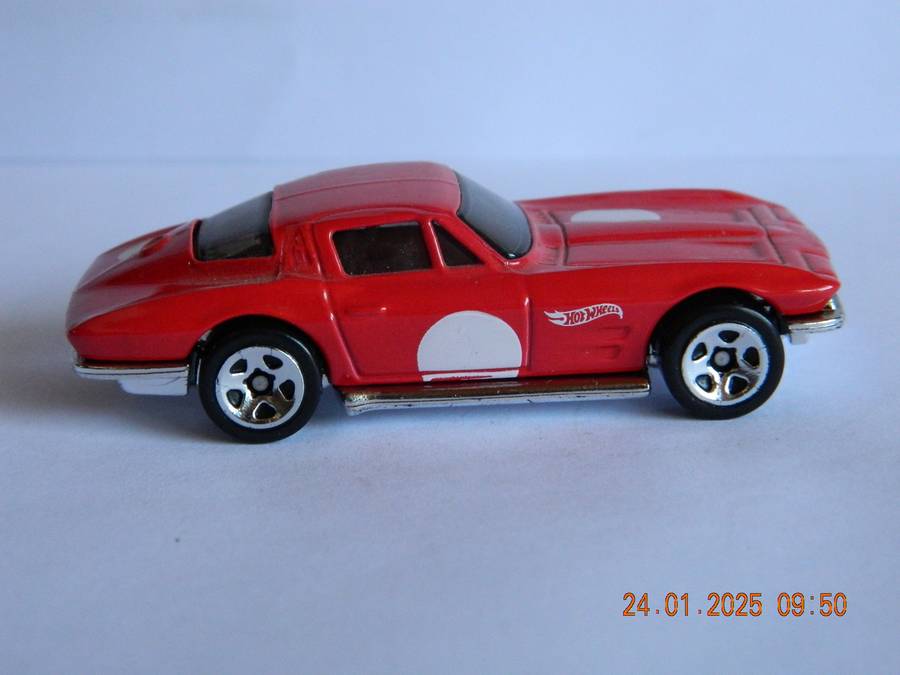 HOTWHEELS   -    -    1964  CORVETTE STING RAY