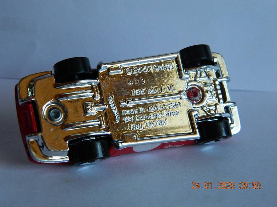 HOTWHEELS   -    -    1964  CORVETTE STING RAY