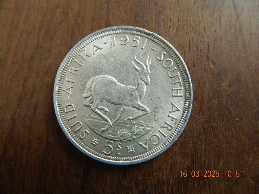S. A. UNION   5 SHILLING  COIN  -  1951