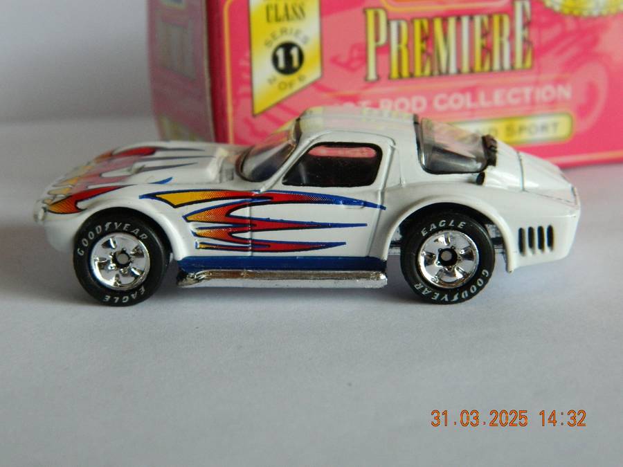 MATCHBOX  -  SERIES 11  -  CORVETTE GRAND SPORT