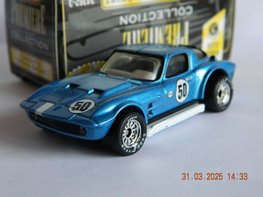 MATCHBOX  -  WORLD CLASS SERIES 3  -   PREMIERE COLLECTION  -  CORVETTE GRAND SPORT