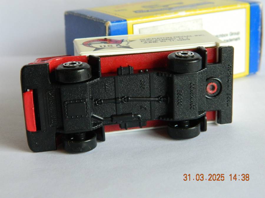 MATCHBOX  -  72  -  DODGE COMMANDO  -  U.S.A. SPECIAL EDITION