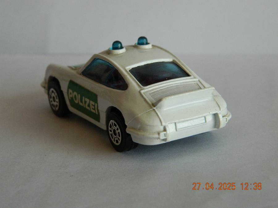 CORGI JUNIOR   -    -   PORSCHE CARRERA