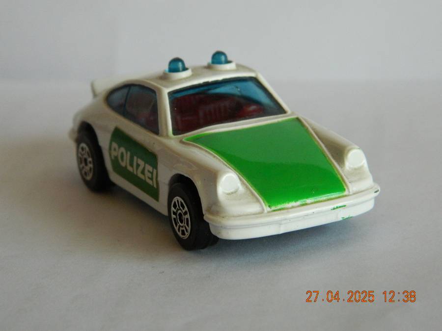 CORGI JUNIOR   -    -   PORSCHE CARRERA