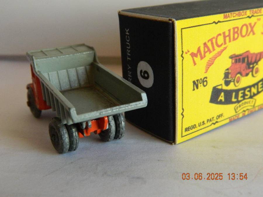 MATCHBOX SERIES  - 6  -    QUARRY TRUCK  (55MM)