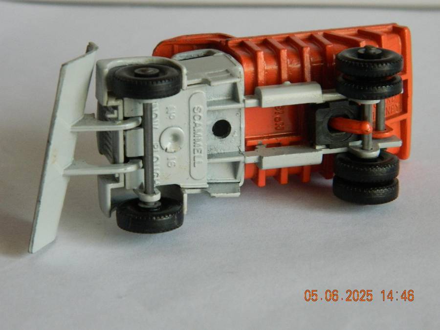 MATCHBOX SERIES  - 16  -  SCAMMELL SNOW PLOUGH